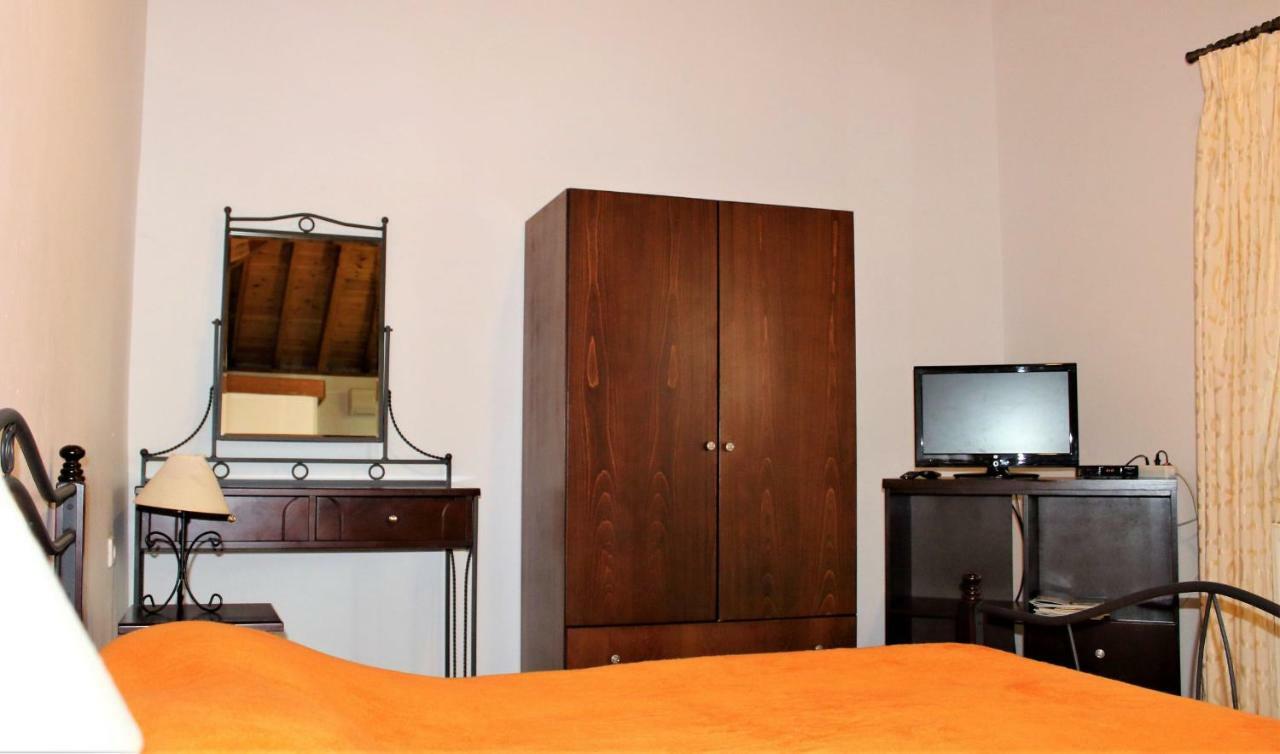 Nadia Apartments 米蒂姆纳 外观 照片