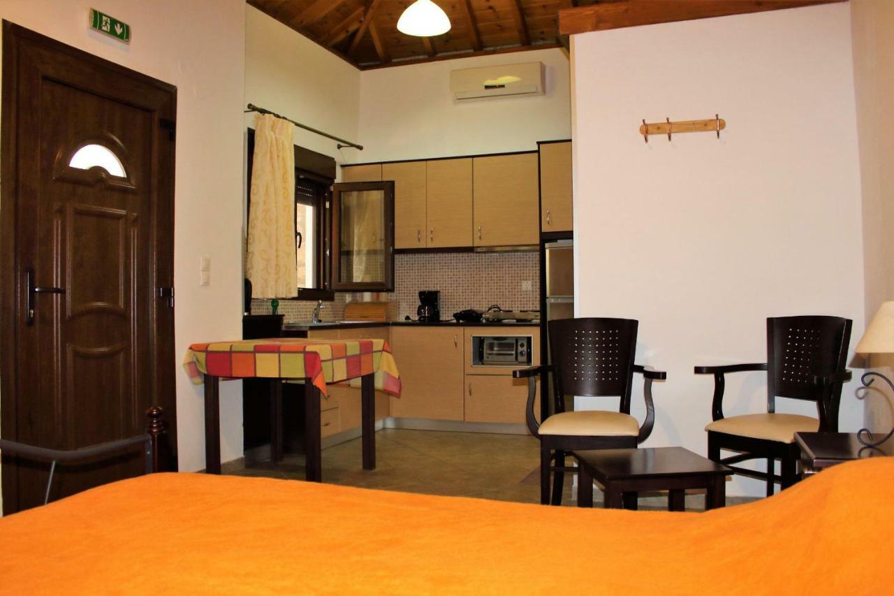 Nadia Apartments 米蒂姆纳 外观 照片